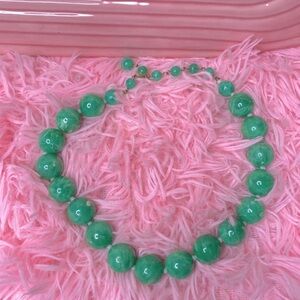 🌹 Jade Emerald Green Bead Necklace 🌹